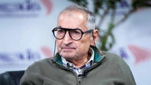 زیباکلام: حمله آمریکا به هیچ عنوان باعث سقوط نظام نمی‌شود/تصور براندازان اشتباه است