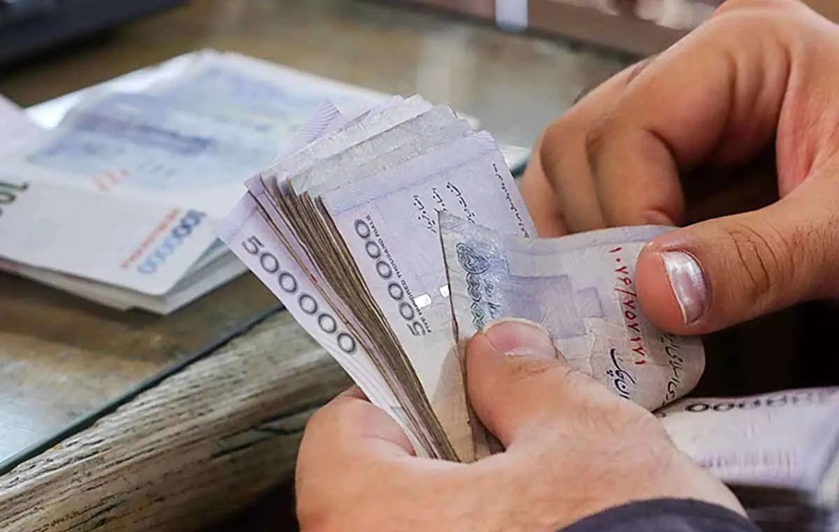 شرایط جدید و عجیب دریافت وام یک میلیارد تومانی اعلام شد/ چگونه وام یک میلیارد تومانی بانک ملی را در سریع‌ترین زمان بگیریم