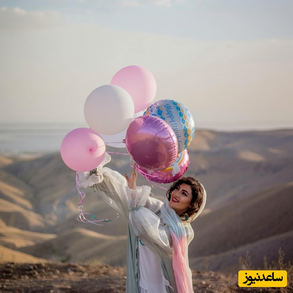 نگاهی به ضیافت لاکچری جشن تولد مریم مومن؛ از چیدمان چشم‌نواز بادکنک‌ها و گل‌آرایی خاص تا شمع‌آرایی و میز پذیرایی مفصل +فیلم
