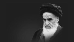 نگاهی به تابوت شیشه ای امام خمینی(ره) در مراسم تشییع ایشان+عکس